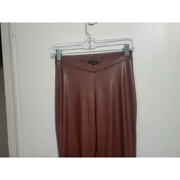 Boohoo Women's leather Brown Vegan Bootcut Pants Leg Slit Size (6) 33x25 - Picture 2 of 4